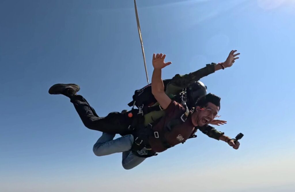 Skydiving in India